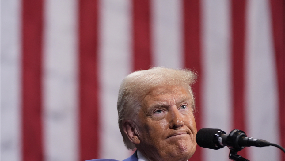 TRAMP SE OBRATIO HRIŠĆANSKIM VERNICIMA, PA IZNEO TVRDNJE: FBI šalje "špijune" u katoličke crkve