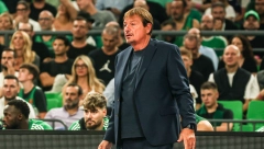 PANIKA U ATINI Ergin Ataman završio u bolnici