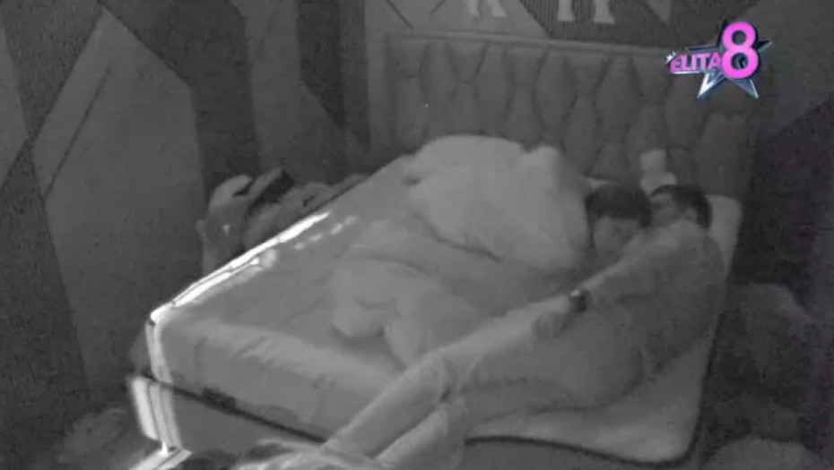 NEMA NIŠTA OD RAZVODA? Ivan Marinković i Jelena zakopali ratne sekire!