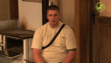 KRISTIJAN GOLUBOVIĆ PRIZNAO DA JE BIO SILOVAN! Izgovorio strašne stvari u programu uživo, muk za stolom!