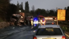 DVA KAMIONA SE SUDARILA, A POTOM OD SILINE UDARA ZAPALILA Jeziva saobraćajna nesreća na Ibarskoj magistrali (FOTO)