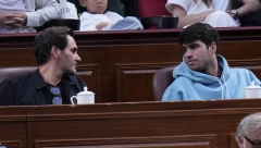 KO SE OVOME NADAO? Najbolji snimak dana - Federer ponovo uzeo reket u ruke (VIDEO)