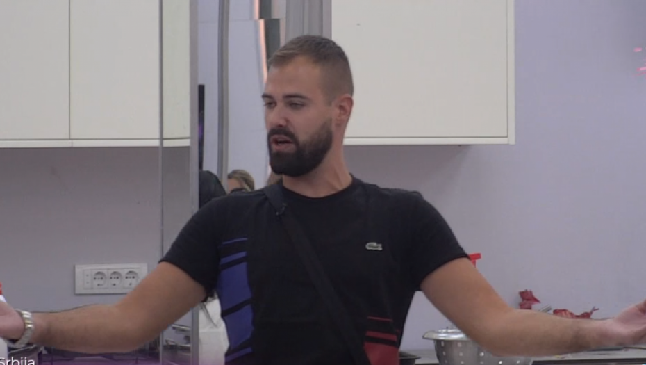 JELENA ILIĆ SKOČILA KAO OPARENA! Uroš Rajačić je izjavom doveo do ludila, ona zapenila: ''Hose Armando za sirotinju, šta glumiš?