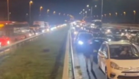 KOLAPS U BEOGRADU Kolona duga kilometrima, vozila STOJE, ovuda NIKAKO ne idite! (VIDEO)