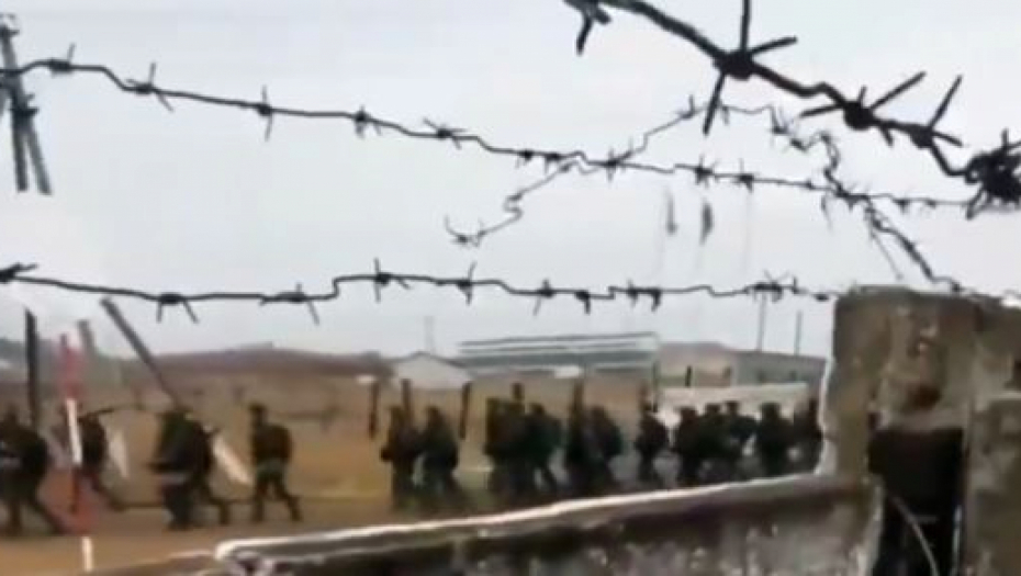 PROKREMALJSKI BLOGERI TAJNO SNIMALI: "Ima ih milion"! Severnokorejski vojnici stigli u Rusiju? (VIDEO)