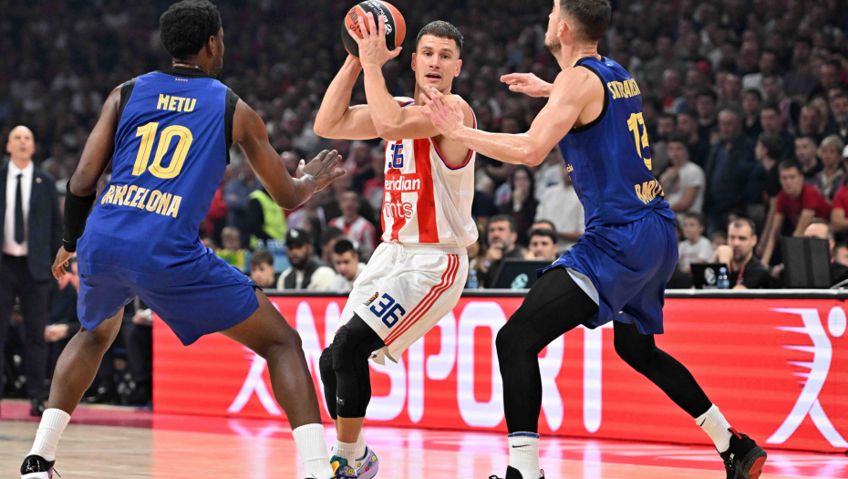 I ONA JE SINOĆ UHVAĆENA NA UTAKMICI CRVENE ZVEZDE I BARSELONE! Cela nacija priča o burnom odnosu sa suprugom, ovaj detalj su svi primetili