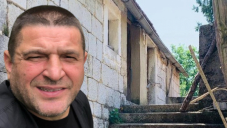 BAJA MALI KNINDŽA OPISAO KAKO JE IZGLEDALA SARADNJA SA ŠEŠELJEM Kad sam ga pitao koju fotografiju da stavim na omot...