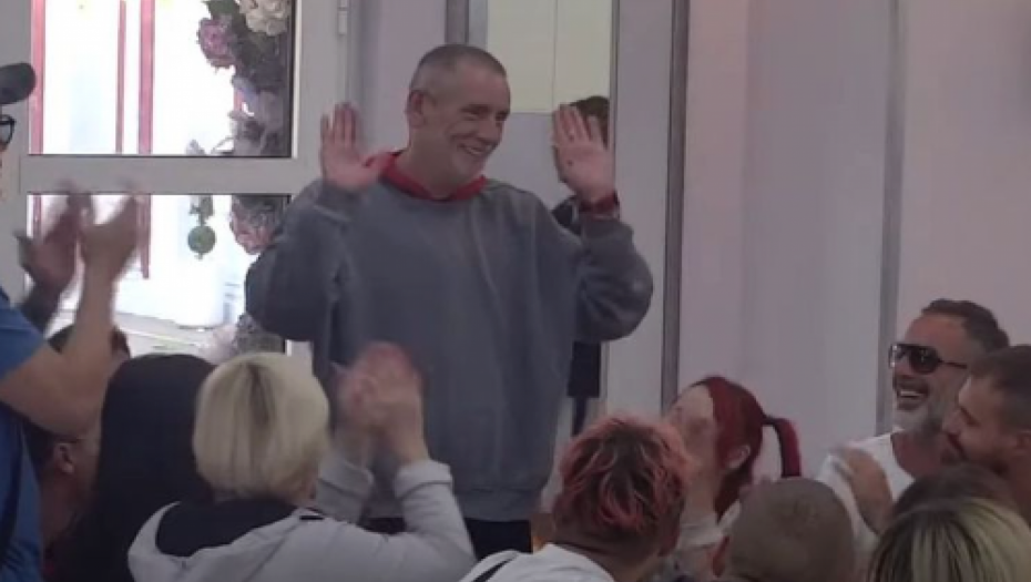 LEPI MIĆA VRAĆEN U ELITU 8! Odmah otkrio informacije iz spoljnog sveta