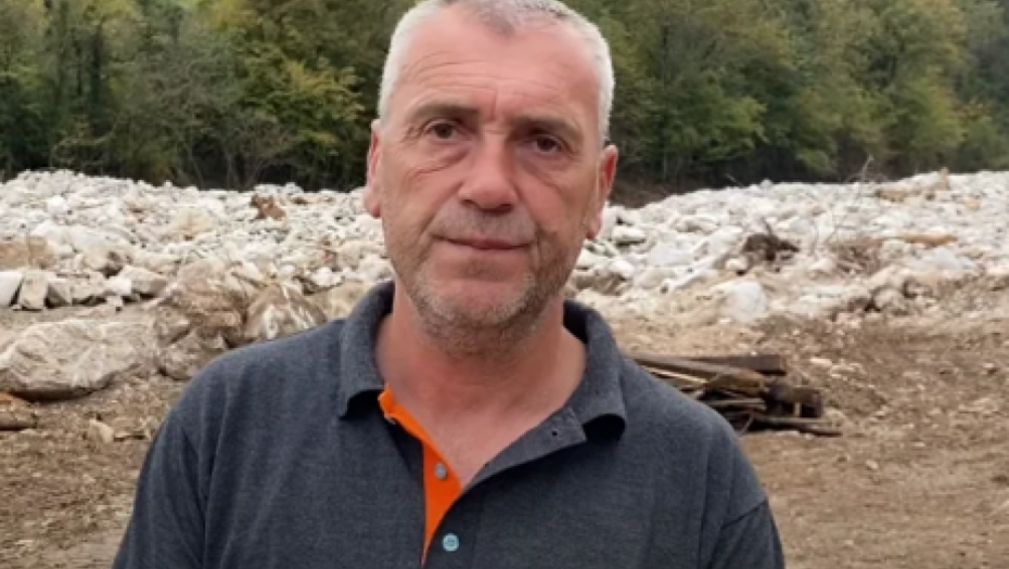 "KROZ CIK MUNJE VIDIM DA SVE ODE ODAVDE" Ovaj čovek je izgubio 9 članova porodice u poplavi u Jablanici