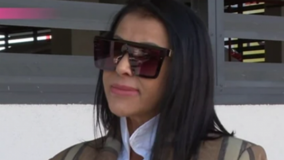 TINA IVANOVIĆ GRCA U SUZAMA U PROGRAMU UŽIVO! Pevačica obelodanila sve: "Istina je, razvodim se"