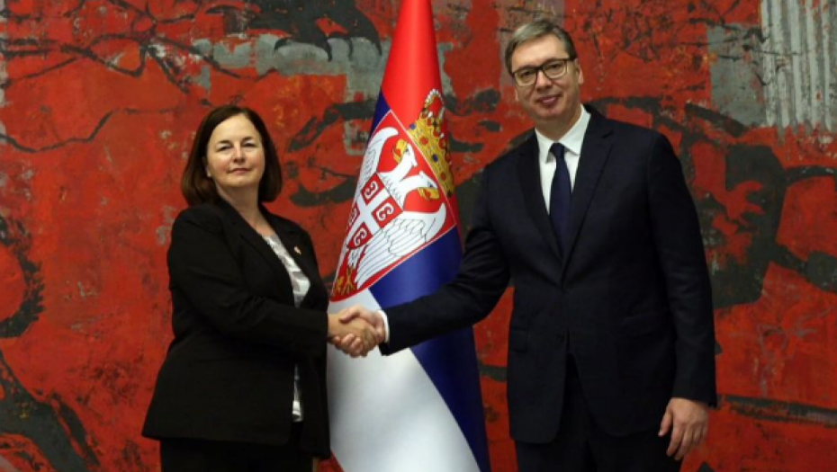 "DIJASPORA SRPSKOG POREKLA SLUŽI KAO JEDINSTVENI MOST IZMEĐU NAŠE DVE ZEMLJE" Vučić poželeo dobrodošlicu novoj ambasadorki Kanade Mišel Kameron (FOTO)