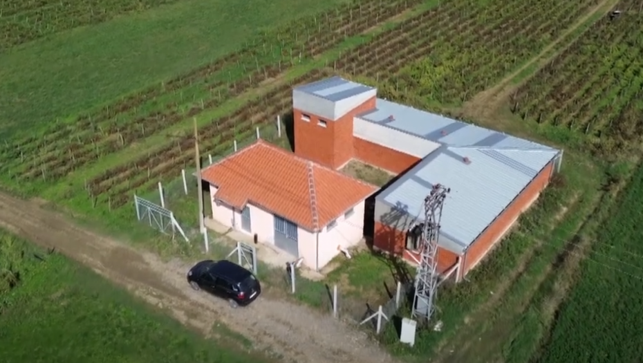 ALEKSIĆ NI U SVOM SELU NIJE UVEO VODU, VEĆ VLAST ALEKSANDRA VUČIĆA! Puštena zdrava pijaća voda u Počekovini, 900 domaćinstava rešilo problem koji ih je mučio!