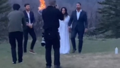 MLADENCI SE ZAPALILI PRED SVATOVIMA! “Kako li će deci objasniti zašto su ovo uradili” (VIDEO)