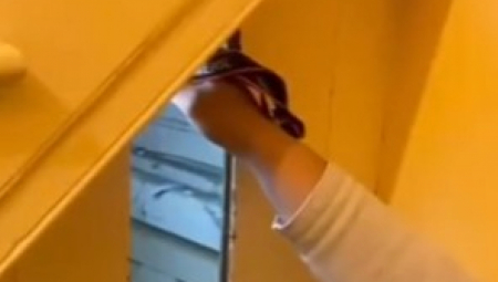 ''VIŠE NIKADA NEĆEMO MIRNO SPAVATI'' Kupili kuću, a kad su videli šta je skriveno unutra - zaledila im se krv u žilama! (VIDEO)