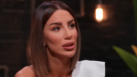 ''MUZLA SAM KRAVE SA PET GODINA, ČUVALA SVINJE'' Aleksandra Nikolić otvorila dušu o detinjstvu na selu kod bake i tetke: ''Majka je radila...''