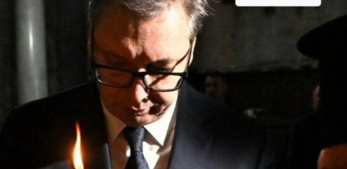 VUČIĆ UPALIO SVEĆU ZA PASTORA: U hramu Svetog Nikole u Žablju predsednik odao počast pokojnom lideru SVM (FOTO)