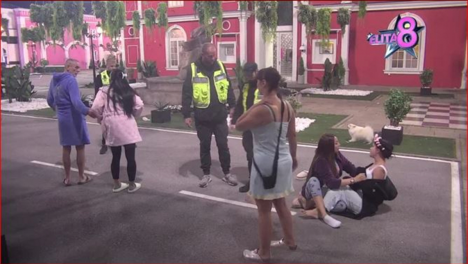 ZADRUGARKA VAN SEBE, VALJA SE PO PODU! Jezive scene u Eliti, pljušte strašne uvrede!