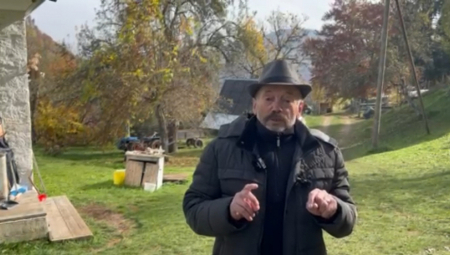 "DAJTE MI ORUŽJE, JA ĆU GA PRONAĆI!" Bolna ispovest Velibora kome je Alija zverski ubio brata i sestru u selu Sokolac: "KRVI JE BILO DO PLAFONA!"