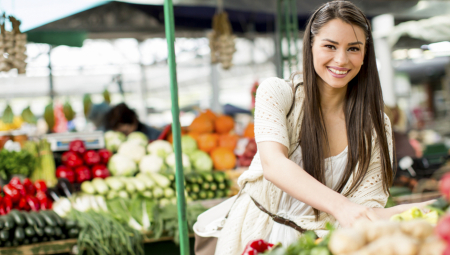 NAJOTROVNIJA HRANA NA PIJACI Izbegavajte ovo povrće, jer ima najviše pesticida