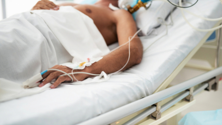 BIO JE ŽIV, DOK SU LEKARI HTELI DA GA ISKLJUČE SA APARATA Čovek 10 meseci bio zarobljen u svom telu, ušao u istoriju medicine! (VIDEO)