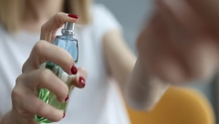 ŽENE, OVO JE GENIJALNO Parfem će trajati čitav dan uz pomoć 20 saveta, zaboravite na skupocene mirise