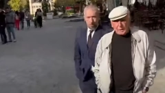 KURTIJEV GRADONAČELNIK SRPSKIM MLADIĆIMA PSOVAO MAJKU Marioneta tzv. premijera lažne države pokazao bahatost i nevaspitanje