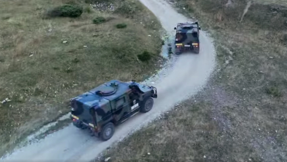 ŠTA SE DESILO NA ADMINISTRATIVNOJ LINIJI? Snage KFOR-a krenule u akciju! Odmah izdato saopštenje (VIDEO)