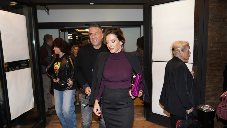 POZNATI POHRLILI NA PREMIJERU PREDSTAVE! Joksimovići blistaju, sve oči uprte u Prijovićku i Filipa Živojinovića! (FOTO)