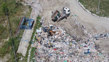SKOČILE CENE KOMUNALNIH USLUGA NAKON POŽARA NA DEPONIJI ''DUBOKO''!  Odnošenje i deponovanja otpada skuplje za 65 odsto, evo i gde!