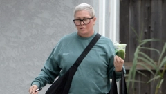 ZBOG OPAKE BOLESTI JE SAMA OBRIJALA SVOJU GLAVU  Sada se bori za život kao lavica, a novi prizori ulivaju nadu