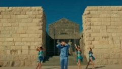 HITNA REAKCIJA NARODNOG MUZEJA Albanski pevač sa polugolim plesačicama snimio spot kod Njegoševog mauzoleja