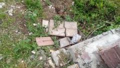 VANDALI UNIŠTILI 30 GROVOVA I KAPELU! Upali na groblje kod Kragujevca pa napravili HAOS!