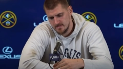 APSOLUTNI HIT Nikola Jokić napravio neverovatan šou pred kamerama, novinar nije mogao da dođe sebi od smeha (VIDEO)