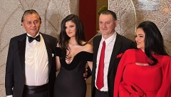 POSEDUJE DVORAC OD 10 MILIONA EVRA! Svekar Jane Todorović izgradio imperiju, a sada se prvi put pojavio u javnosti! (FOTO)