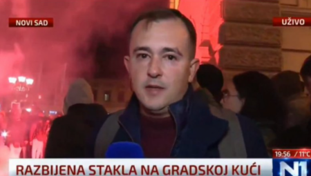 REPORTER N1 JAVLJA: Opozicioni aktivisti ubacili eksplozivne naprave u Gradsku kuću (VIDEO)