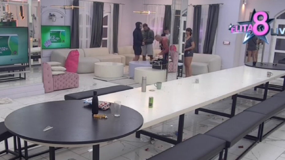 MILJANA NE PRESTAJE DA ŠOKIRA! Cimeri u čudu zbog onoga što je uradila! (FOTO)