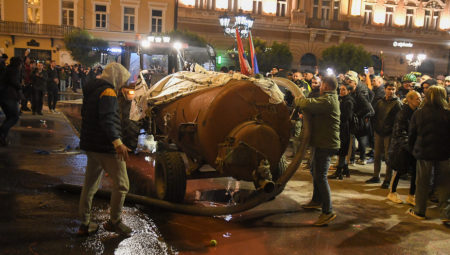 RASKOL MEĐU ORGANIZATORIMA PROTESTA Lešinari se nakon bruke u Novom Sadu međusobno podžapali