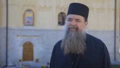 PODRŠKA DRŽAVI IZ MANASTIRA PINOSAVA Arhimandrit Petar: Ne trebaju nam nemiri, podele i ulične revolucije, od toga nam sigurno neće biti bolje
