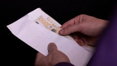 STIŽE NOVA POMOĆ Građani će dobiti dodatnih 10.000 dinara od države