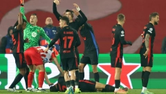 HOROR POVREDA BARSINOG "DETETA" Imao duel sa Spajićem, pa krvav hitno napustio teren, jeziva scena (FOTO)