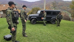 MEŠTANI JAVILI DA SU VIDELI ALIJU U SELU KAMENA GORA Specijalci Žandarmerije se hitno uputili tamo