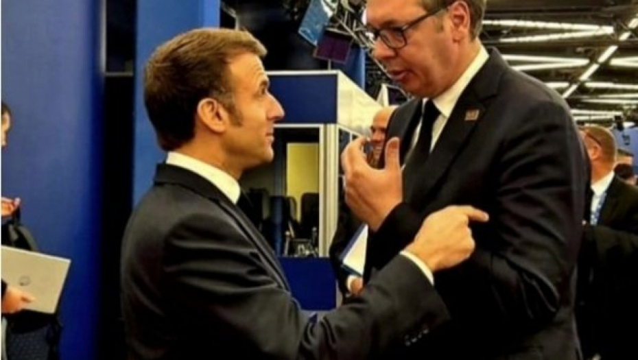 ''EVROPI SU POTREBNI MIR I HRABRE STRATEŠKE ODLUKE'' Srdačan susret Vučića i Makrona (FOTO)