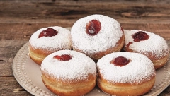 KROFNE SA DŽEMOM Baba Lala nam je dala recept kako da budu sočne i mekane kao pamuk