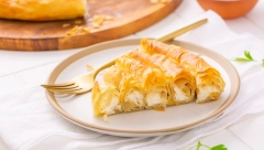 BUREK SA SIROM Od gotovih kora i slasnog nadeva, zaboravićete na pekaru