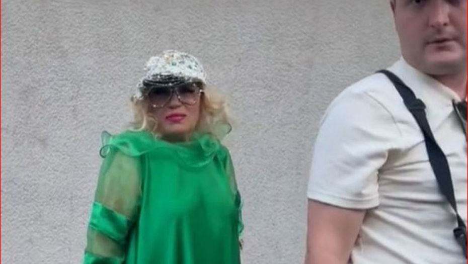 "MORE MARŠ, SRAM TE BILO!" Nada Topčagić urla na kolegu nasred ulice, isplivao snimak svađe (VIDEO)