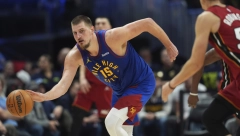 SRBIN SE POIGRAVA Nova brutalna partija Jokića, Denver ubedljiv protiv Jovićevog Majamija