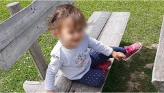 ''UMESTO DA SE VRATIŠ KUĆI, POSLALI SU TE U ČARŠAVU'': Objave majke male Džene koja je umrla greškom lekara kida dušu