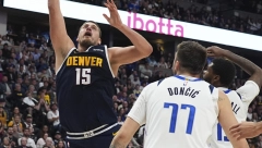 JOKIĆ SRUŠIO DONČIĆA POSLE TRILER ZAVRŠNICE Džokerov još jedan šou u nizu i novi tripl-dabl (VIDEO)
