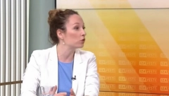 SRAMOTA! Na protestu u Beogradu će se obratiti i promoterka nezavisnosti "Kosova" i rezolucije o "genocidu" u Srebrenici