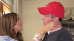 NIJE SE NI PORODILA, A VEĆ DOBILA POKLON TikTok zvezdi muž kupio najskuplju tašnu na svetu, od cifre će vam se zavrteti u glavi